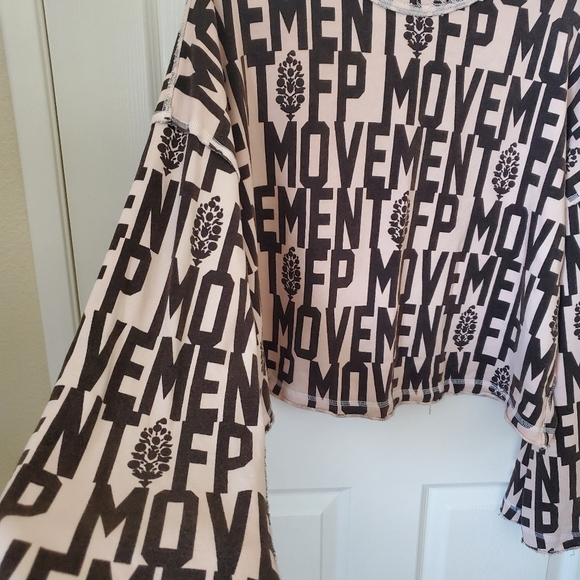 Free People Movement Pink Bell Sleeve Oversized Sweater Women's Size Small - Picture 5 of 11